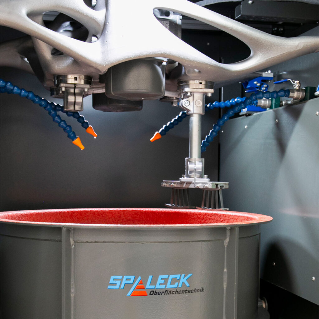 Hochfrequenzanlage zum Gleitschleifen von SPALECK Oberflächentechnik